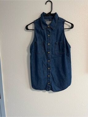 Scarlet Boulevard Denim Sleeveless Button Down Top Size Small